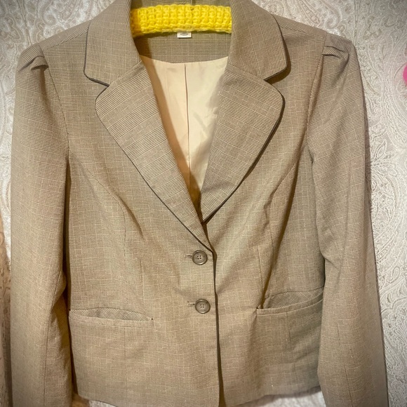 Old Navy Jackets & Blazers - Women's blazer, polyester,rayon,cotton blend, tapered waist with button closure